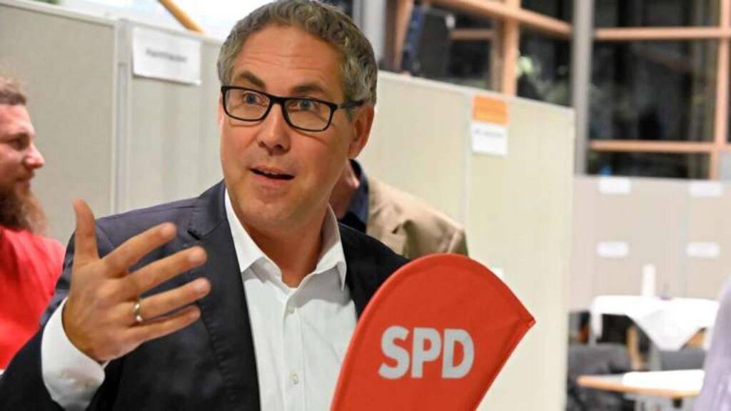 NGO-Finanzierung - SPD-Staatssekretär Michael Schrodi sieht keinen Reformbedarf